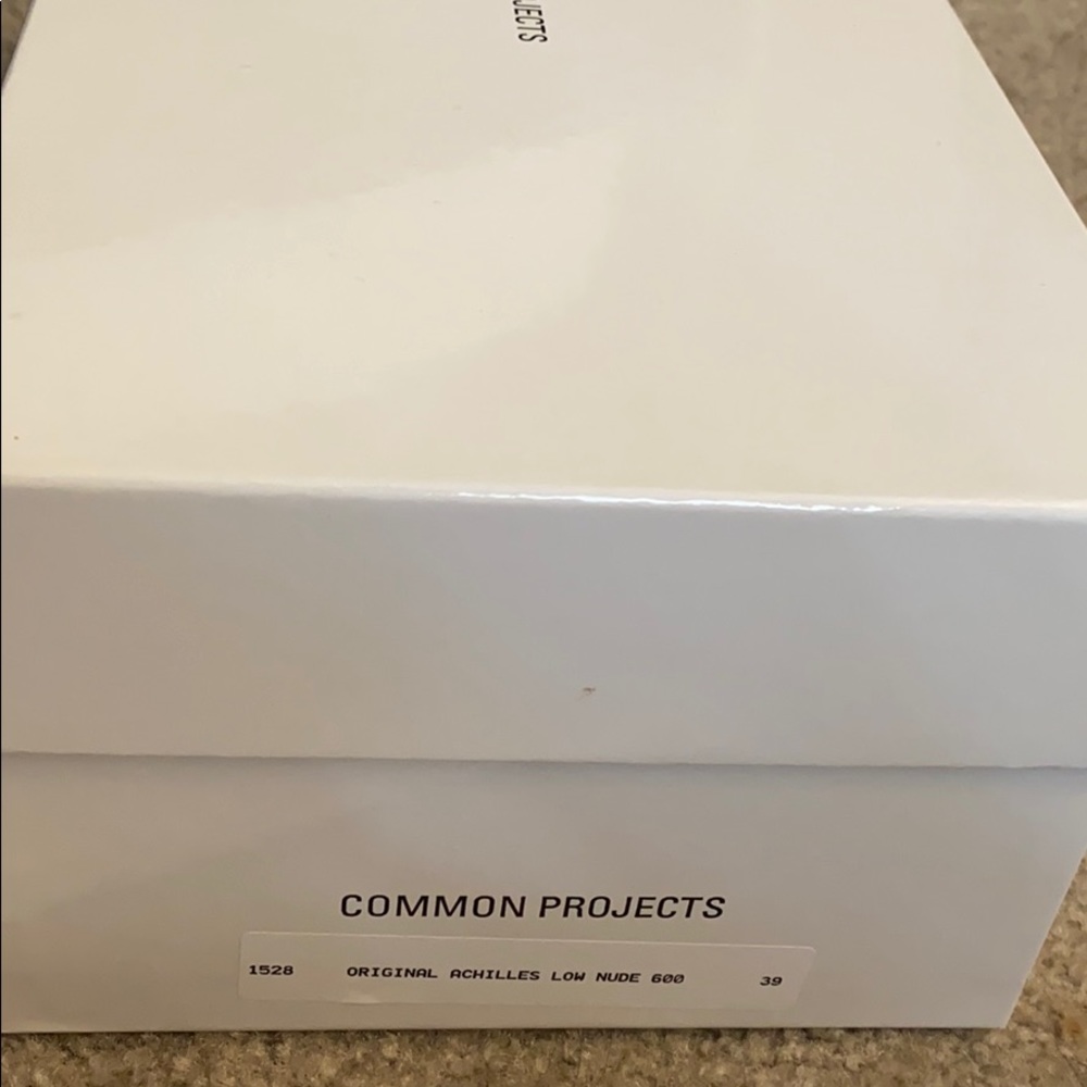 Common Project Sneakers - Picture 4 of 4